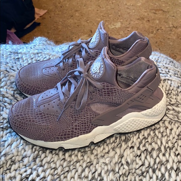 snakeskin huarache